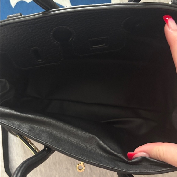 VICI Dalina two toned structured bag- new with tags & strap - Picture 6 of 8